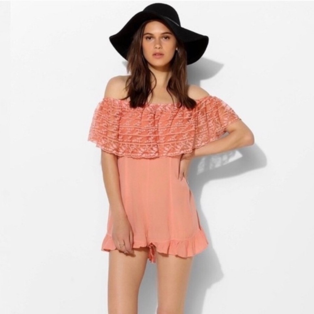 UO Kimchi Blue lace Off the shoulder romper
